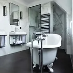 Maison 46 3*